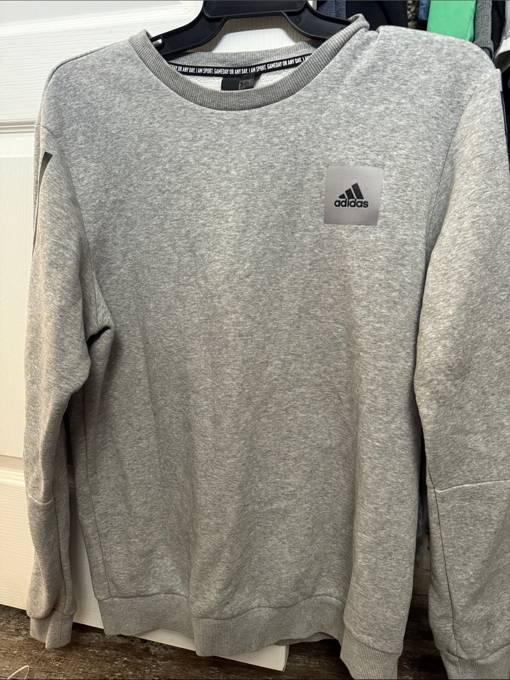 Adidas Sweatshirt